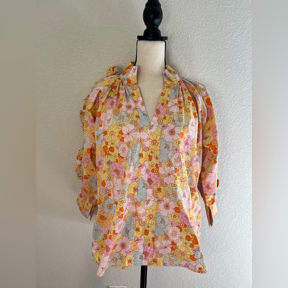 Karlie Tops - Karlie Floral Poplin Bright V-Neck Top Ruffle Sleeves Summer/Spring NWT